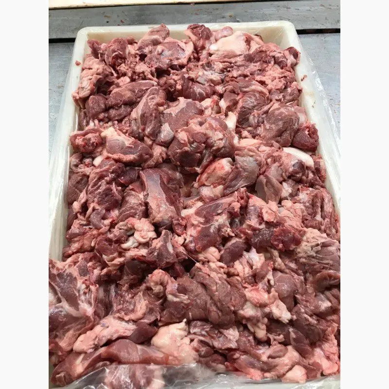 фотография продукта Мясо свиных голов 90 рублей с НДС