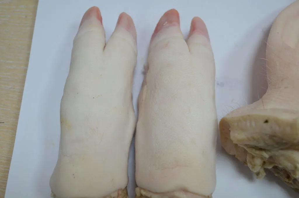 фотография продукта Ноги свиные передние 18, 5 т под Китай 